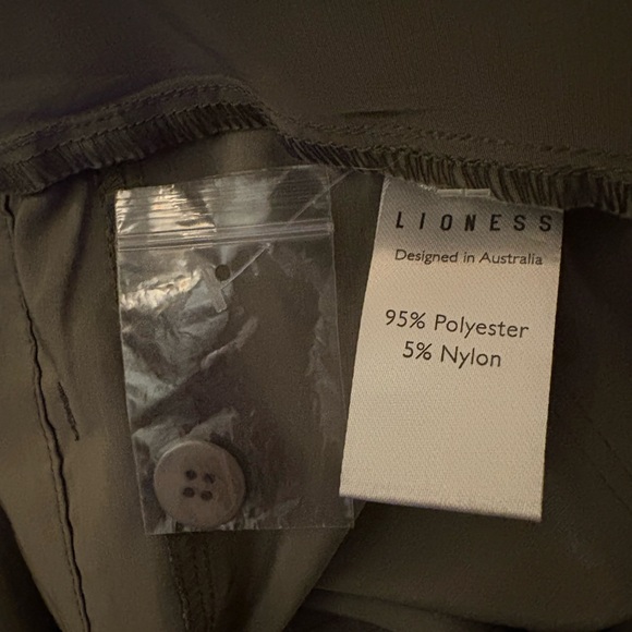 NWT Lioness Women’s Miami Vice Pants – Sage – Medium - Picture 5 of 6